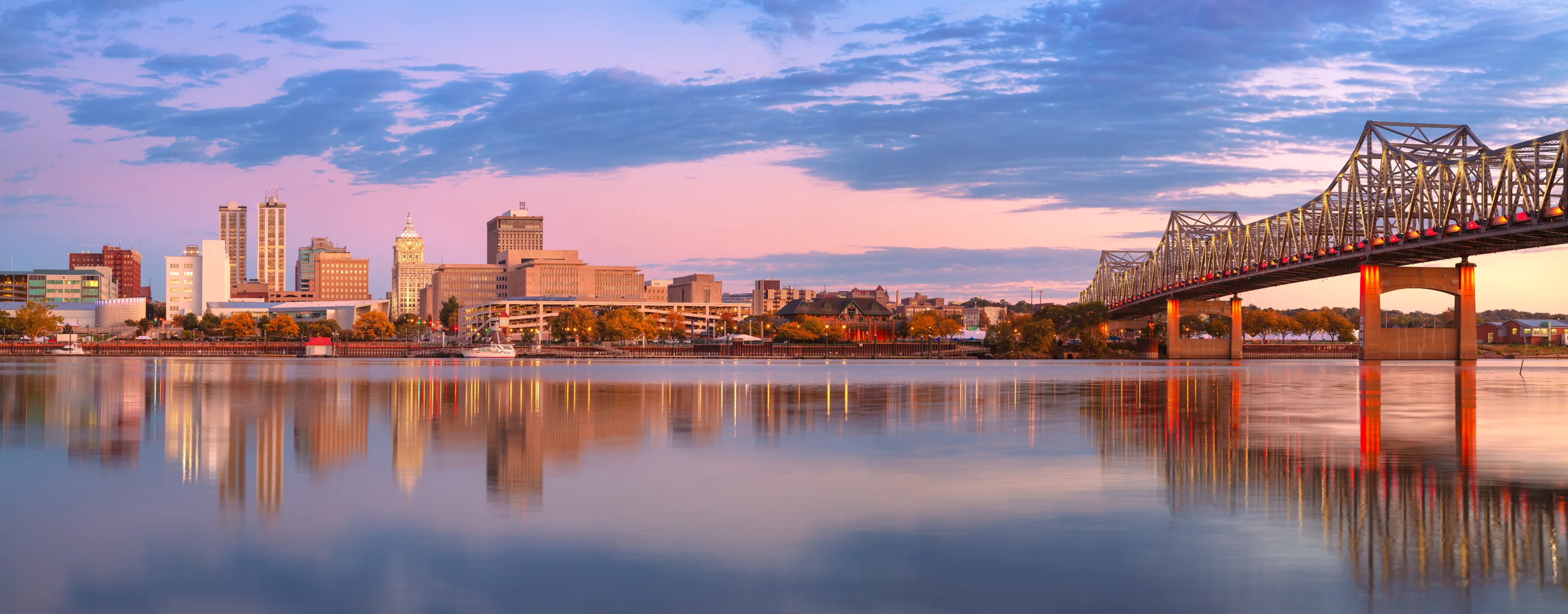 Illinois cityscape with bridge at sunset